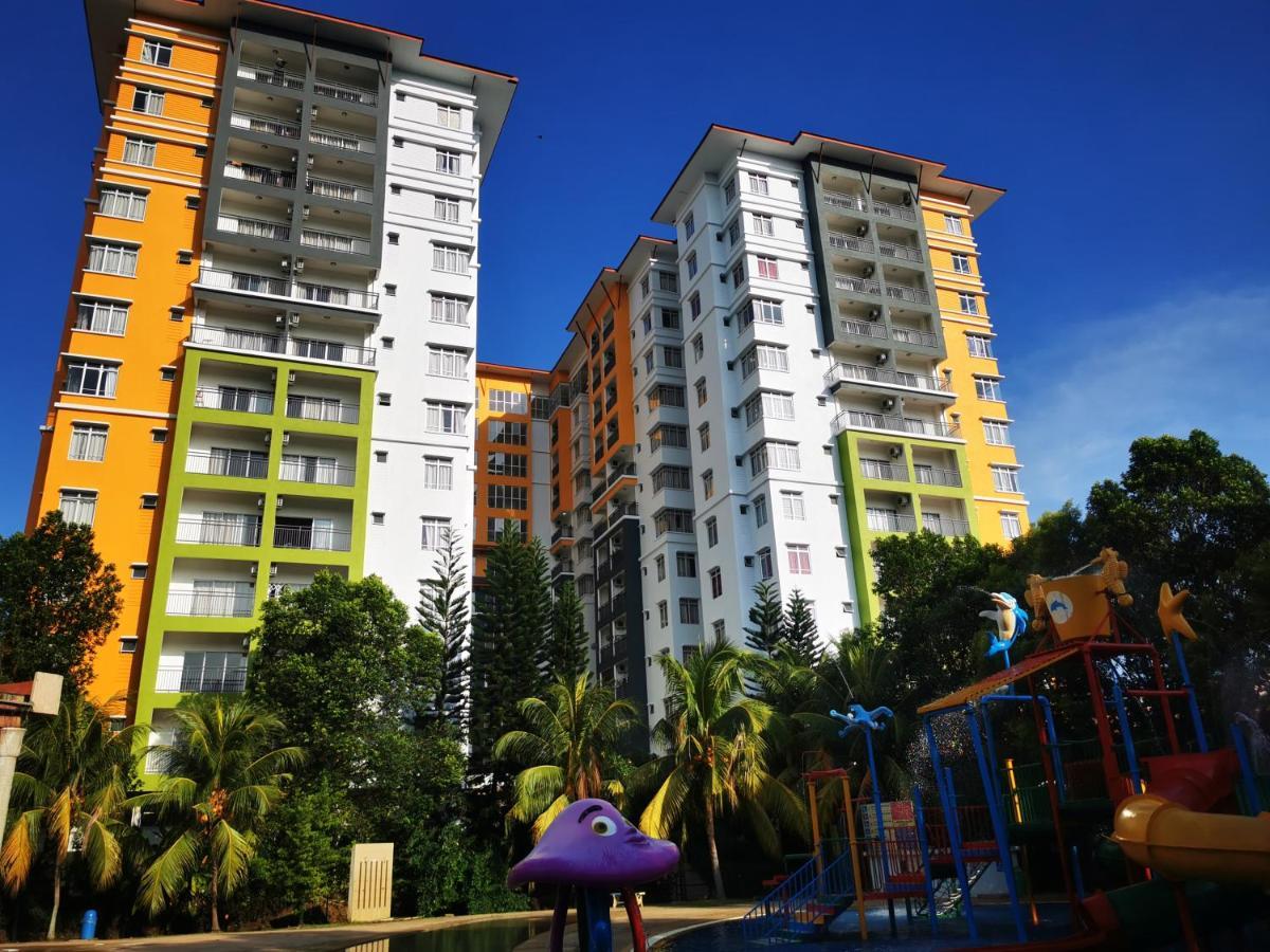 Bayou Lagoon Park Resort Malacca Extérieur photo