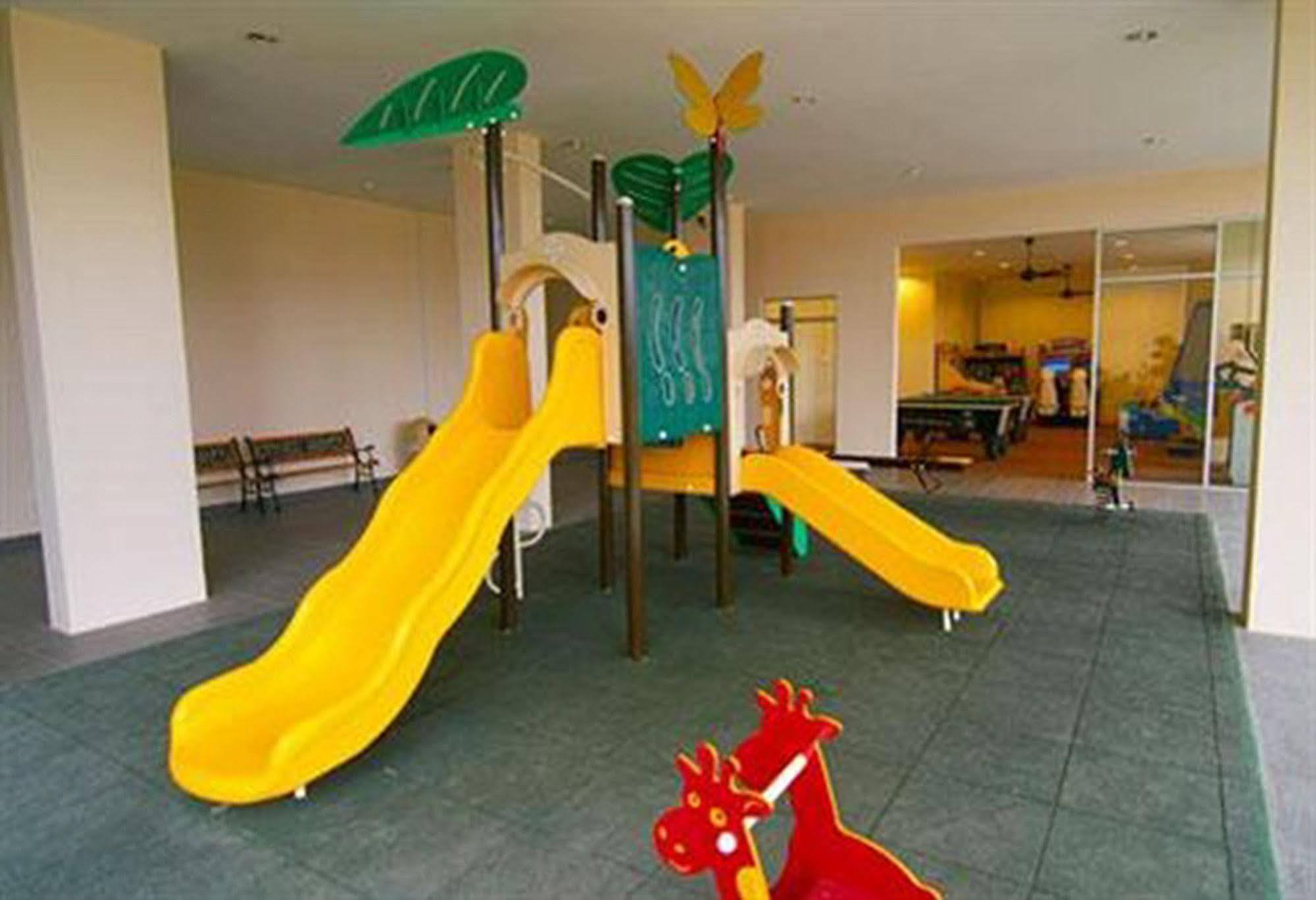 Bayou Lagoon Park Resort Malacca Extérieur photo